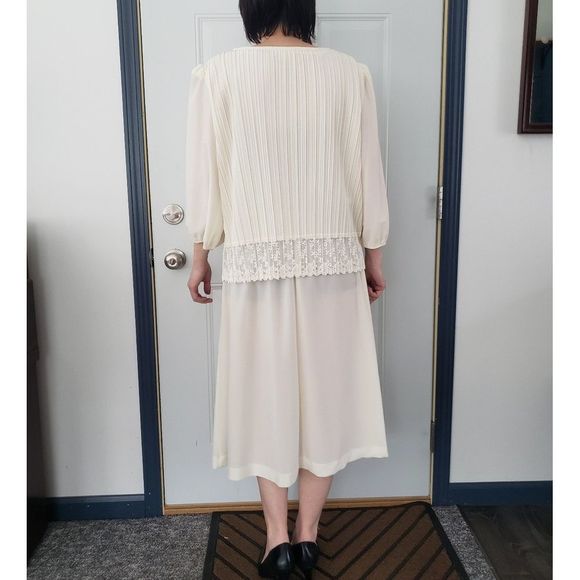 80s Cream Dress‎ - Picture 3 of 4